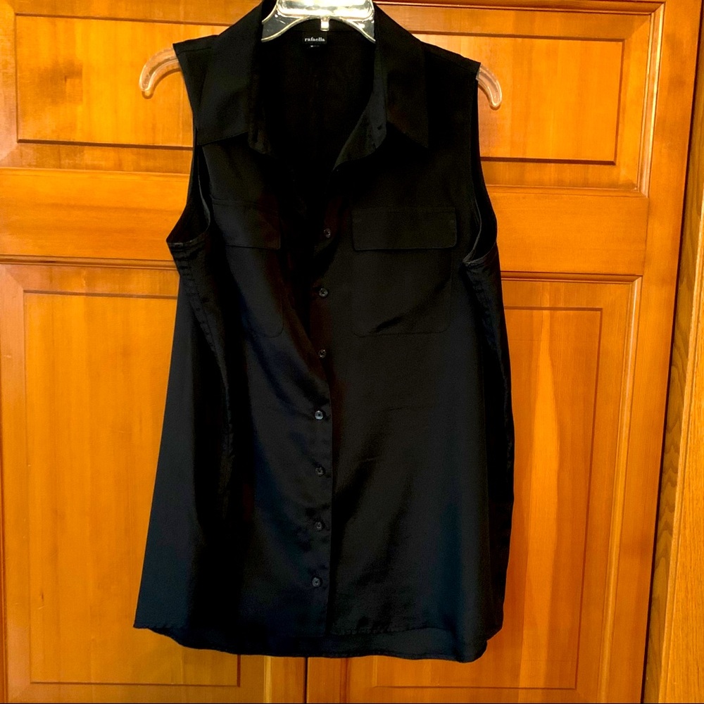 Rafaella black button up tank. Size xl